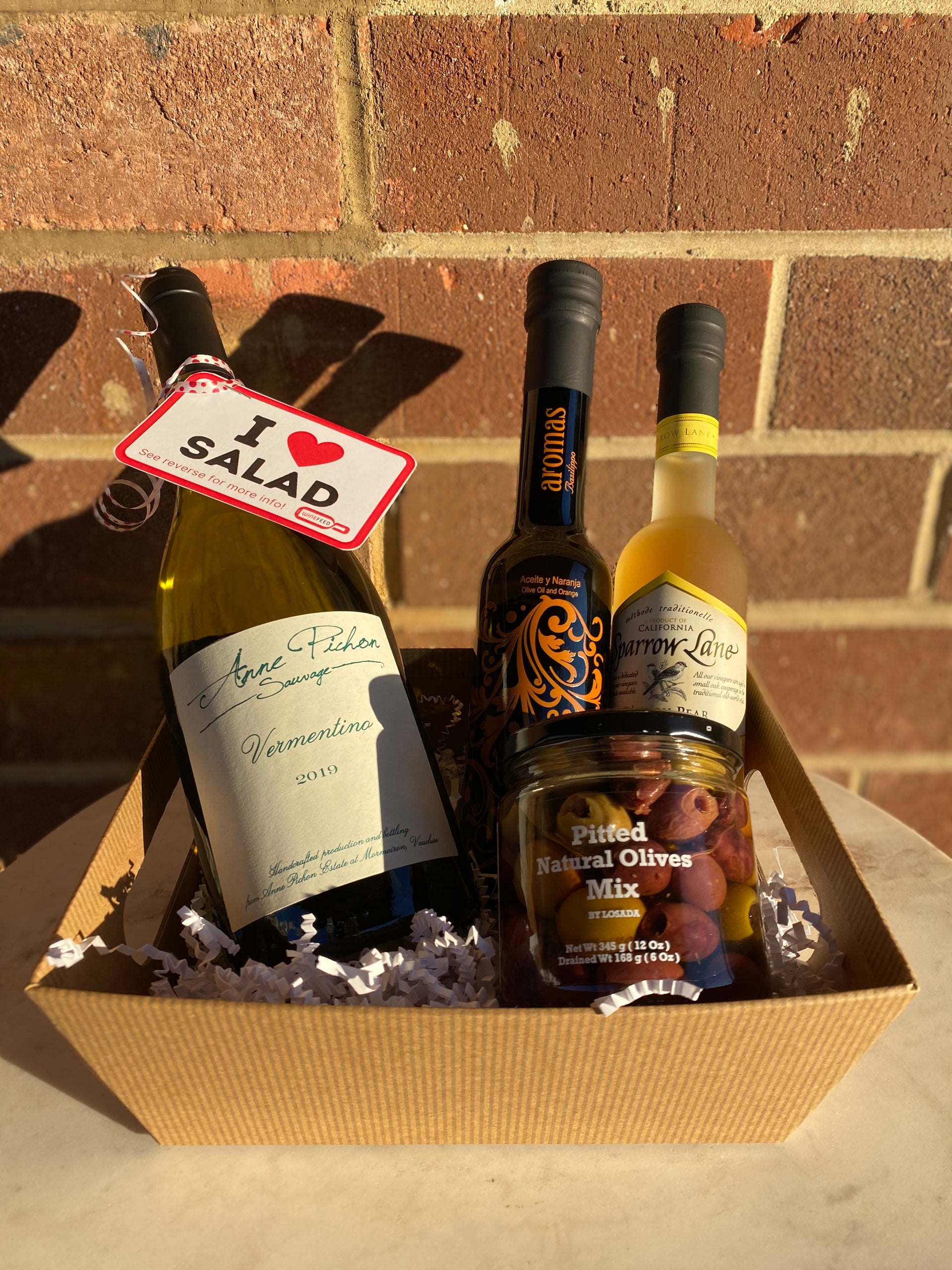 Salad Lovers Basket – The Wine Feed